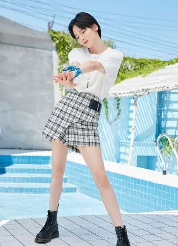 成果终于对包浆袜下手了当她跳起来的那刻这腿女生都酸了