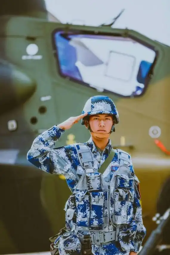 王威(图片来源:真正男子汉微博)