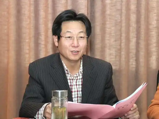 成员,原山西省通信管理局办公室主任现辽宁省通信管理局副局长李志成