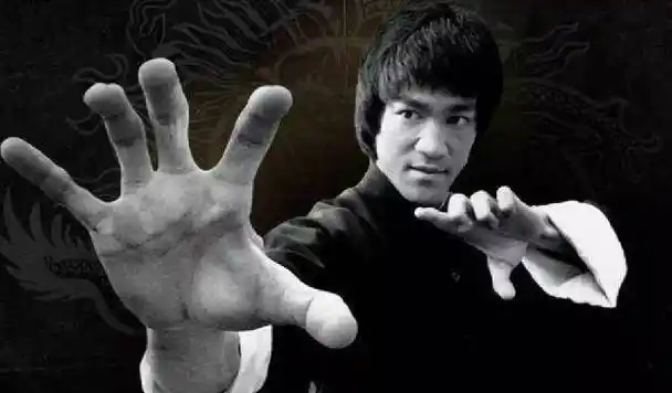 原创泰森不是不尊重李小龙倘若没有拳击规则我能把他打死