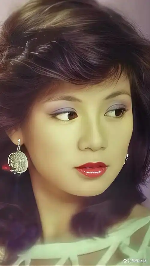 最美黄蓉翁美玲