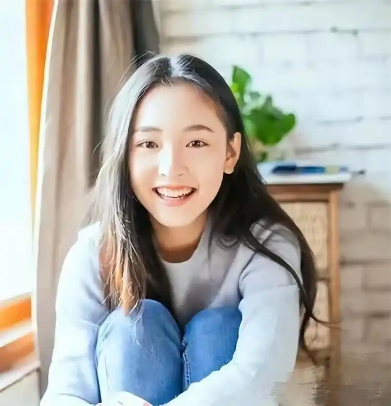 吴倩的笑容好迷人啊