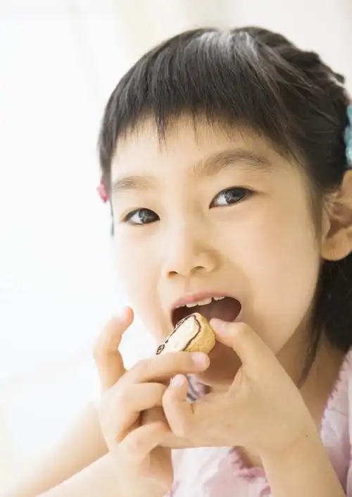 儿童饮食营养图片可爱儿童营养儿童吃饭饮食