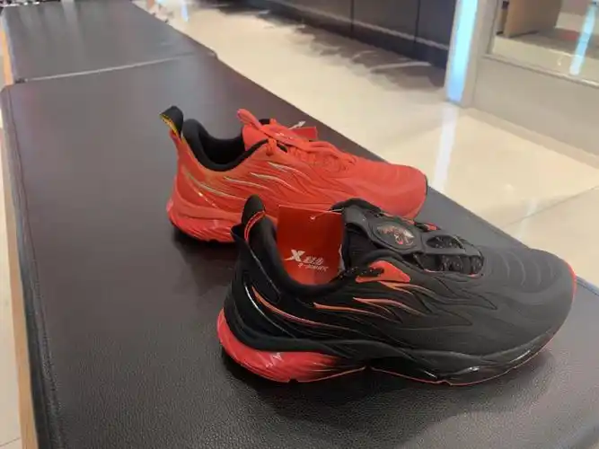 风火22代特步女鞋跑步2019冬季新款烽火跑鞋跑步鞋