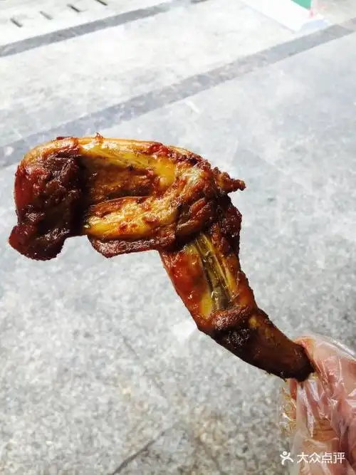 嗨岛兔·手撕烤兔(总府路店)勾魂兔腿图片