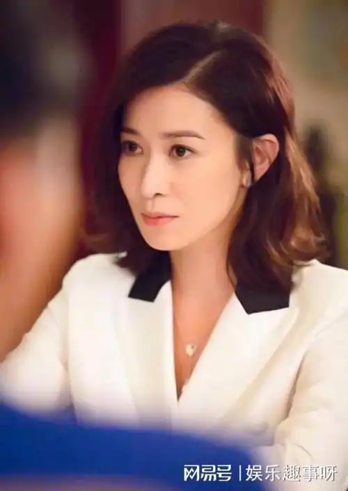 47岁佘诗曼庆生欧阳震华11年祝福喊她冻卵能否成下个林志玲