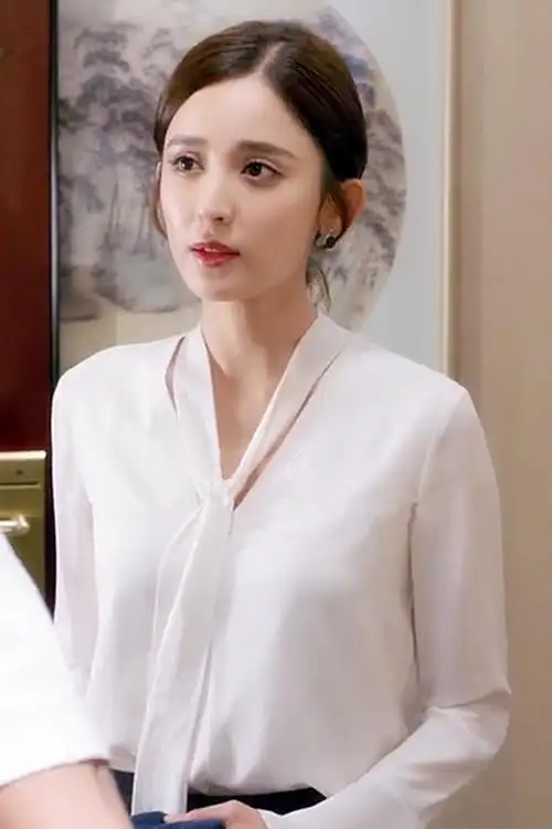 归还世界给你古力娜扎沈忆恩同款喇叭领宽松显衬衫