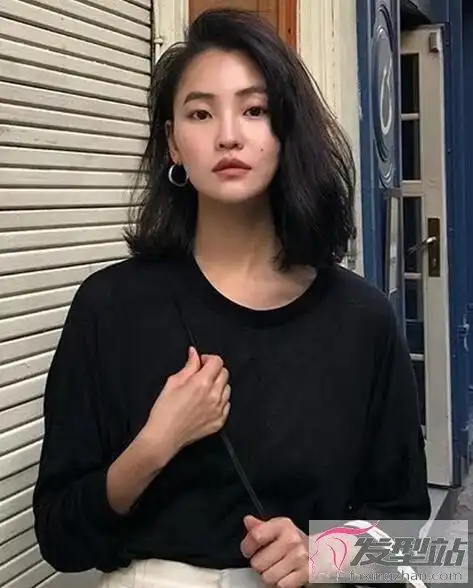 简单好打理的齐肩短发 洋气显嫩轻松打造御姐范_发型站_最新流行发型