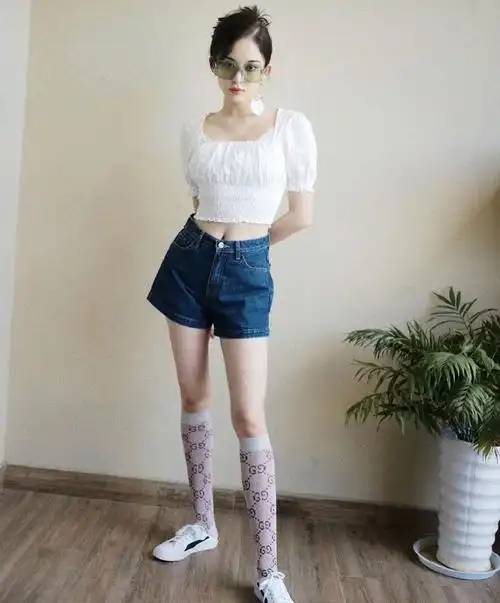 古力娜扎热裤美腿性感私服图片77