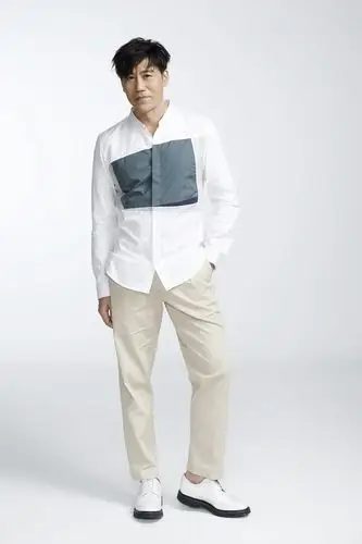 城市至尊大首播 | d.l罗时丰《深夜面摊》唱响人生的下半场