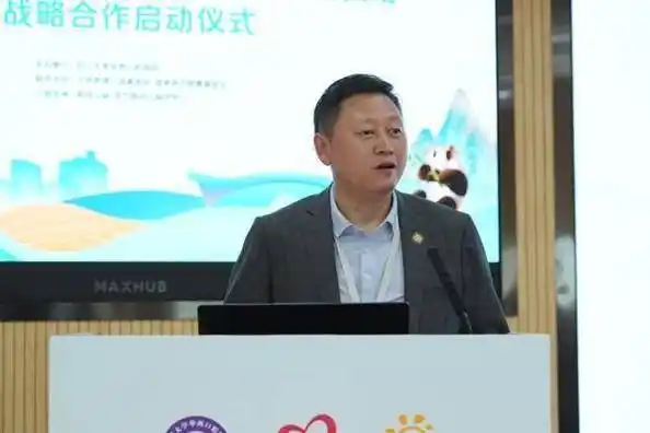 四川大学华西口腔医院副院长祝颂松,韩向龙,微