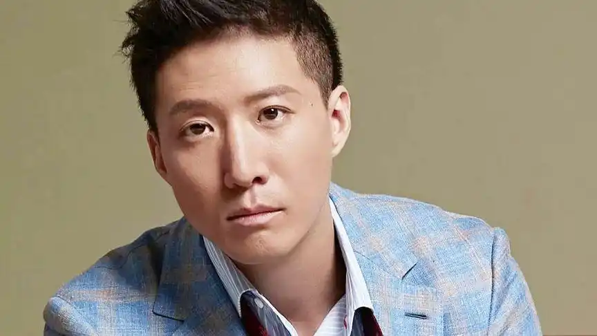 z.top x 洪天照时装大片