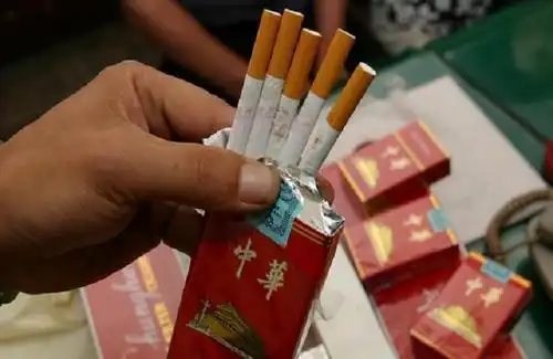 酒桌上领导发烟,别说"我不抽烟",不懂这3点,不识抬举受冷落