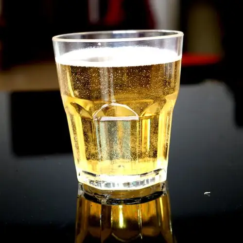 一折ktv啤酒杯_酒吧ktv亚克力啤酒杯子塑料小酒杯八角水杯威士忌杯洋