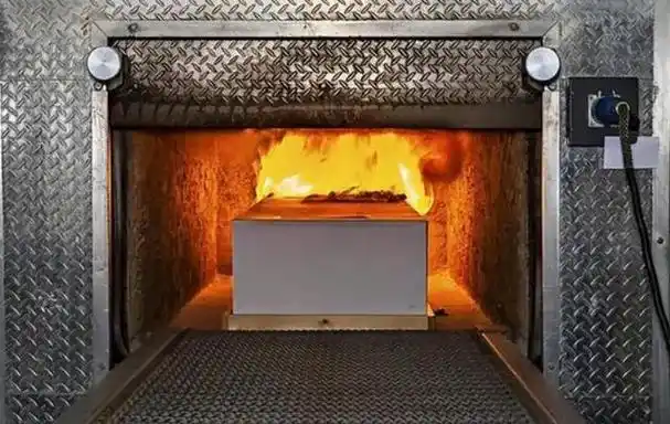 火葬场在火化遗体时,为什么不让家属靠近?火葬过程揭示真相