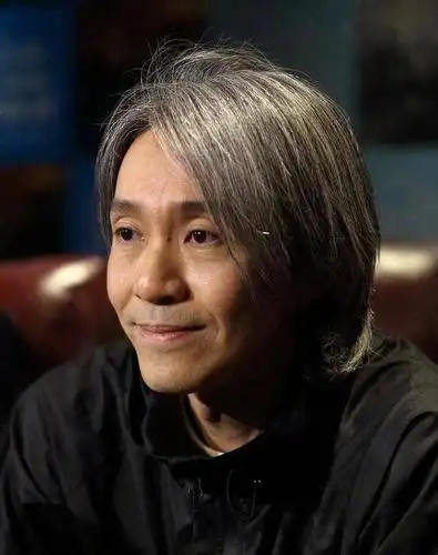 周星驰将试水网络电影:期待在新领域给大家带来更多好作品