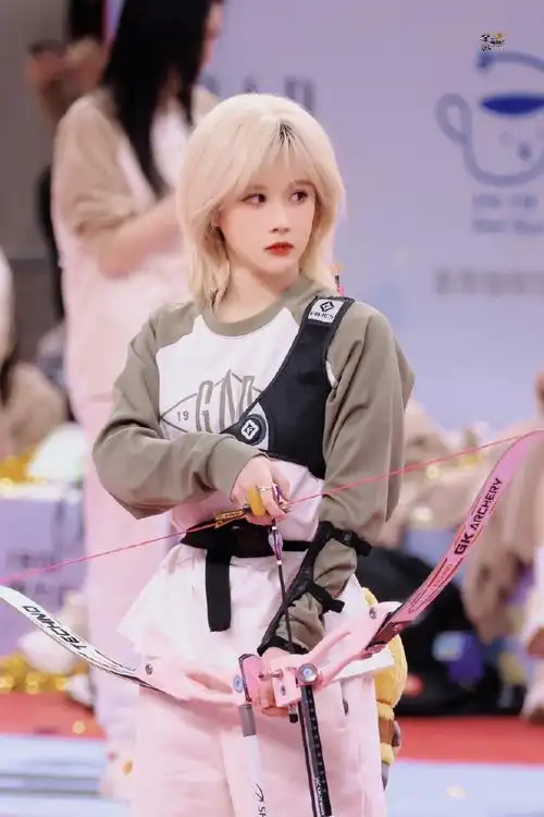 今日星拍放送##snh48偶像运动会##段艺璇射箭冠军