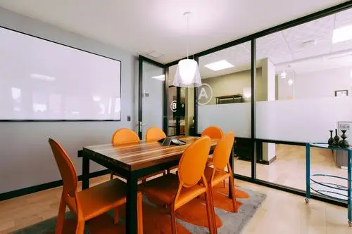 小型会议室布置吊顶装修效果图片大全