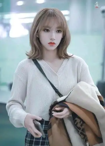 来品品程潇的短发新发色,这个造型你们喜欢吗?