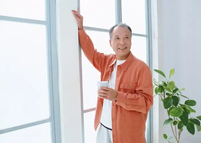 老年男性图片 - 第5张