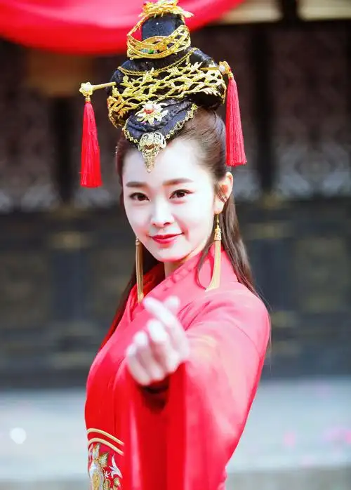 宋轶《逆袭之星途璀璨》人物剧照图片[2/9]_电视剧_美桌网