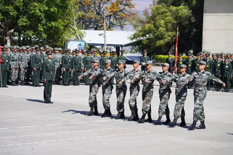 瞧新兵迎来入伍训练第一阶段大考