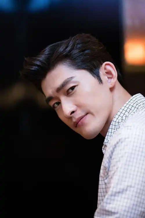 张翰文艺知性帅气写真69