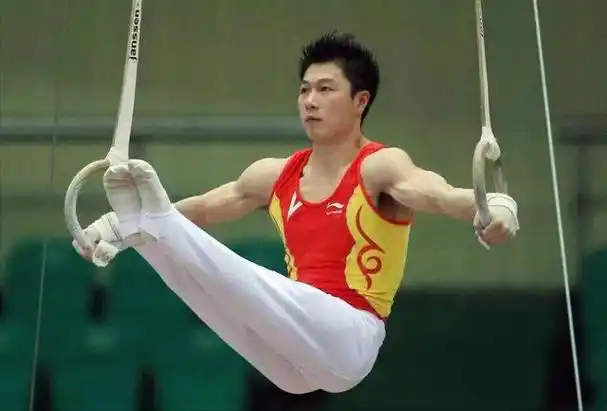 李安琪一个会讲中国话的中国人嫁给丈夫多年却在节目中讲英文