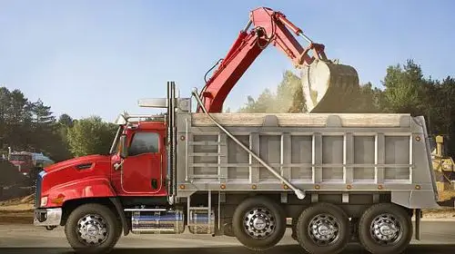 和扭曲应更 (4)转向操纵机构装配注意事项 与转向万向节叉的装配记号