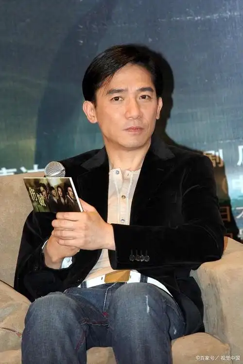 提起梁朝伟,大家都会想到他的眼神