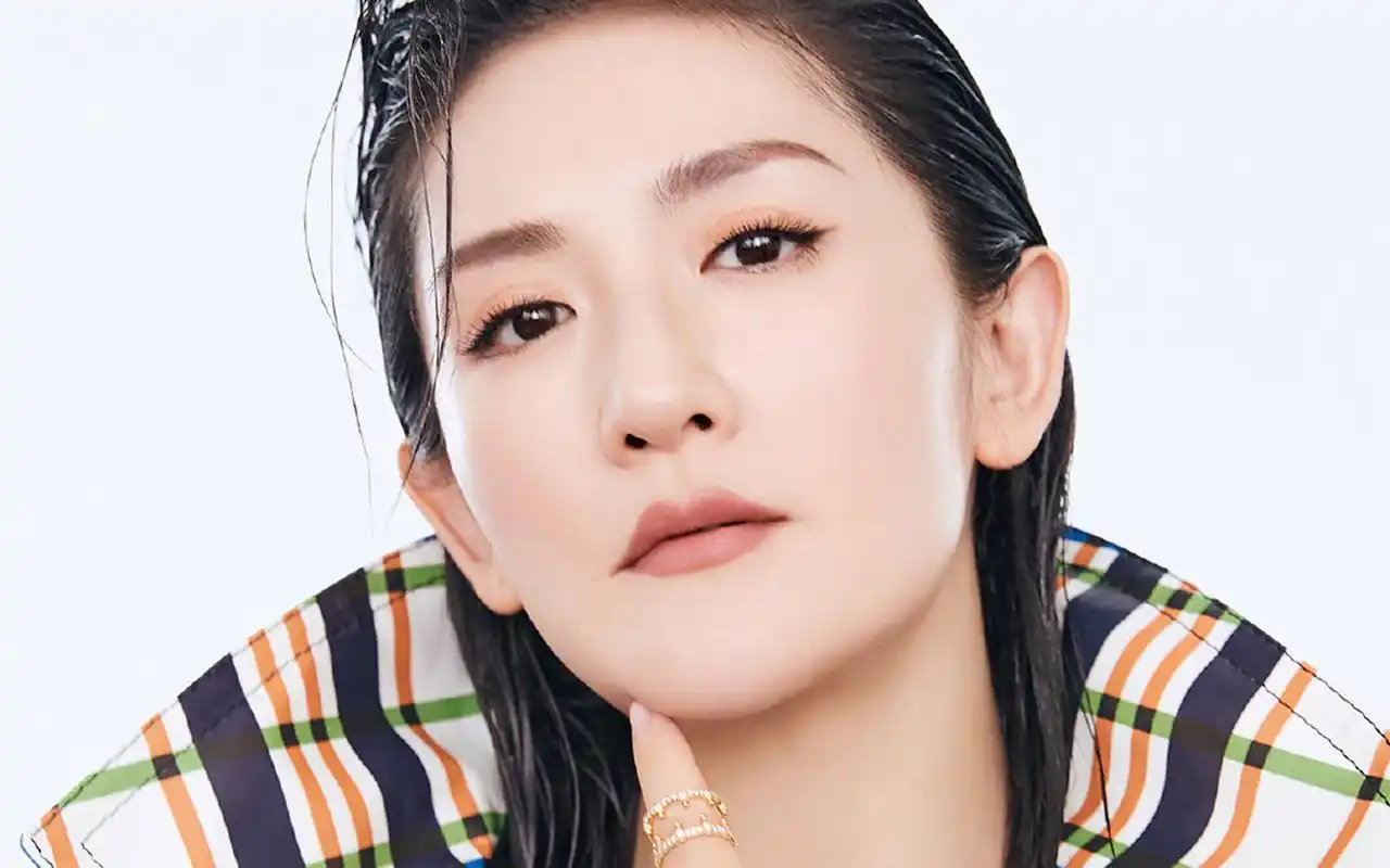 谢娜霸气御姐范写真大片电脑壁纸