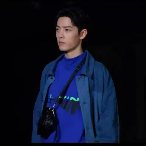 中国李宁肖战走秀款卫衣简直不要太好看