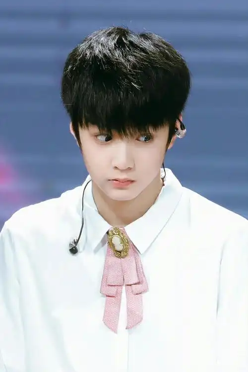 刘耀文0923生日快乐##刘耀文 十七炽发利刃开秋霜