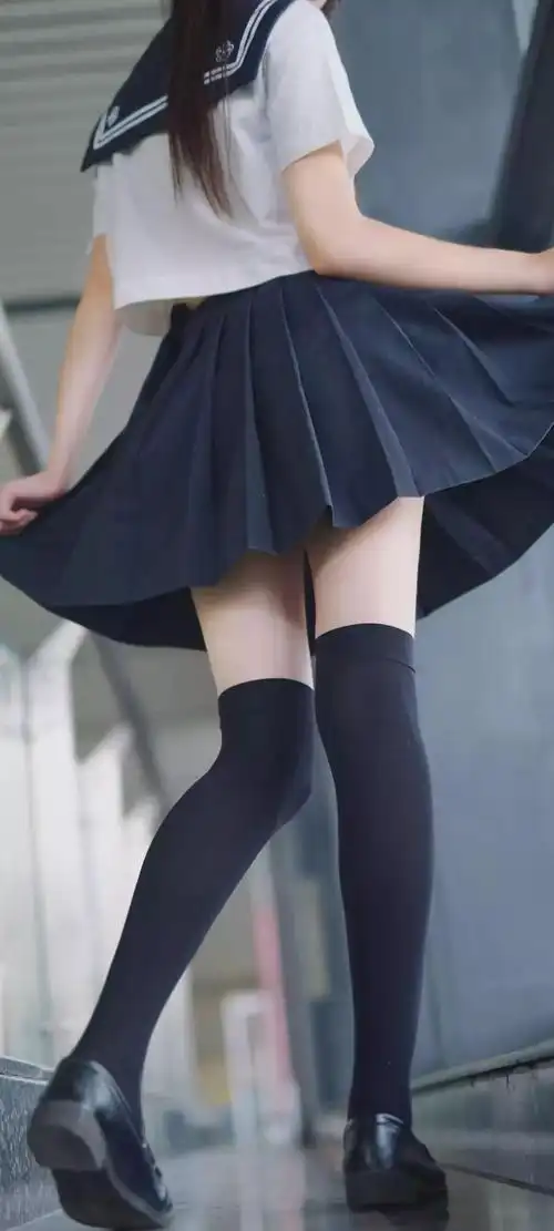 有没有那些露腿照片求渣男壁纸