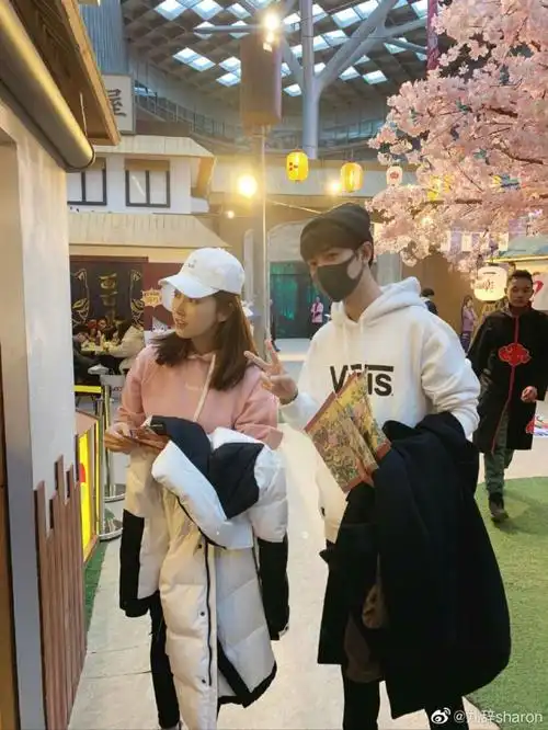 当肖战女朋友的两三事