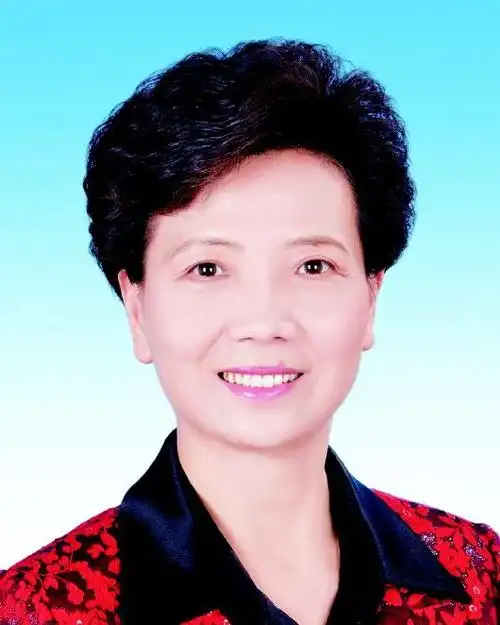 1977年3月至1978年4月,贵州省织金县供销知青队知青,任团支部书记