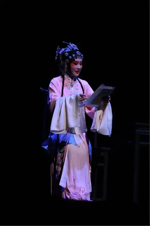 7月23日杭州剧院《碧玉簪》浙江小百花越剧团