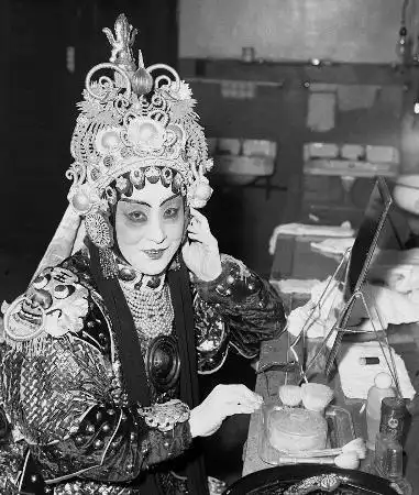 历史上的今天(4月19日)1976年4月19日,著名京剧艺术大师尚小云逝世