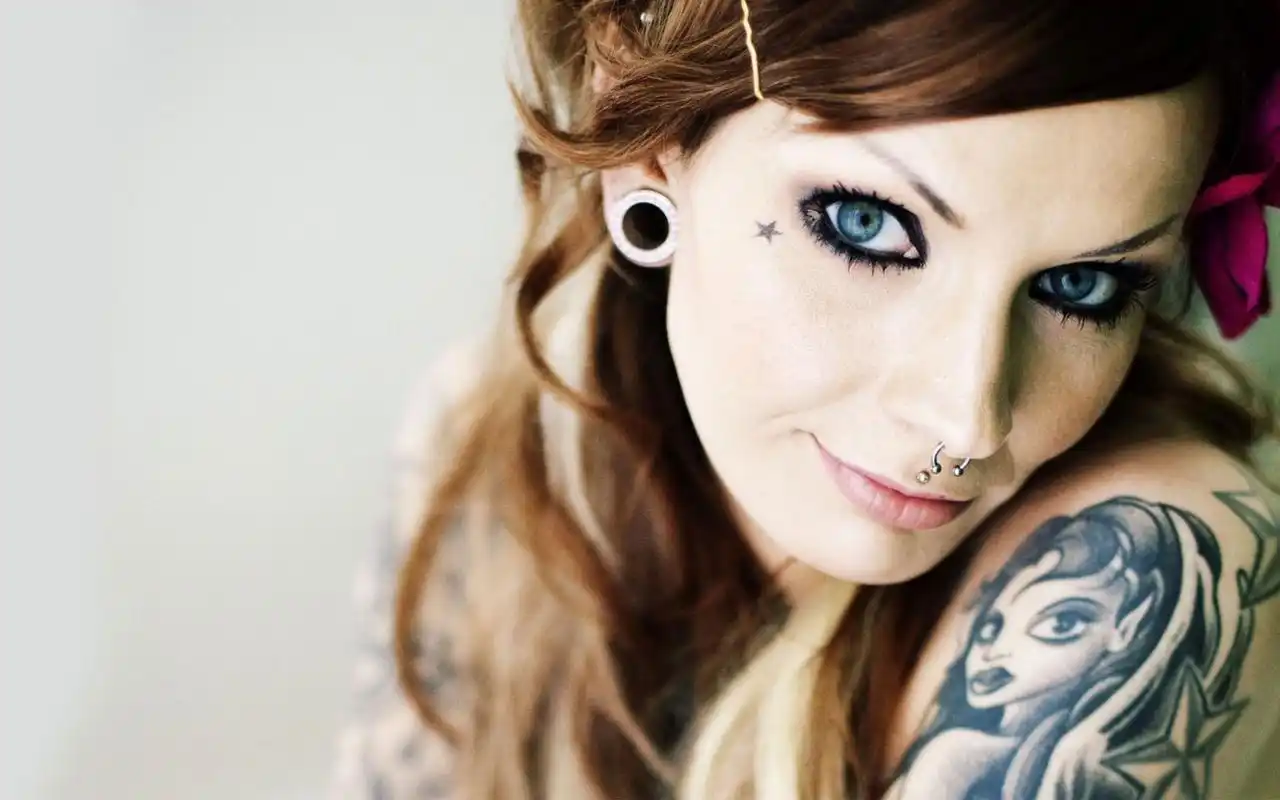非主流个性大胆纹身女孩图片合集电脑桌面壁纸第二辑