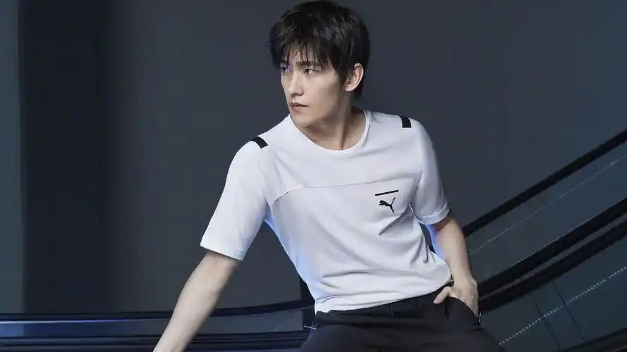 杨洋明星明星风尚壁纸10
