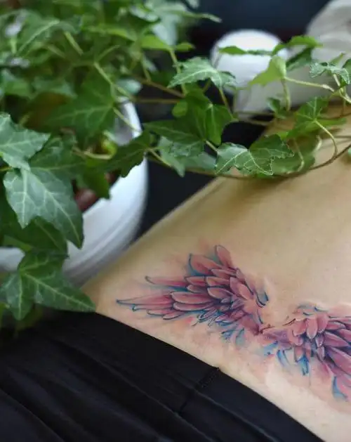 翅膀纹身图片_腹部水墨水彩纹身图案