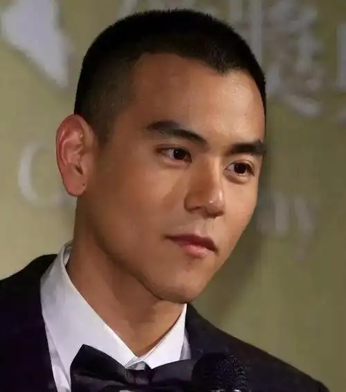 寸头才是检验颜值的标准!来看这8位的寸头造型,颜值高下立见