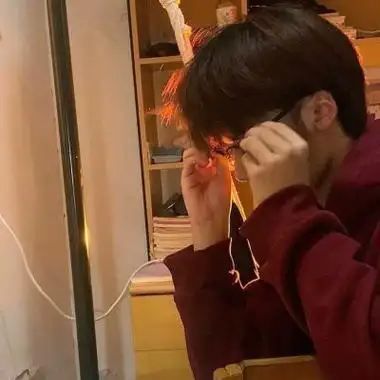 男生的emo悲伤头像颓废堕落看起来很消沉且很孤独的头像男图片