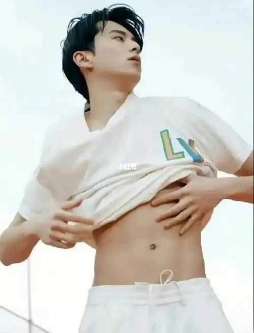 我不允许有人还没看过棣棣的腹肌