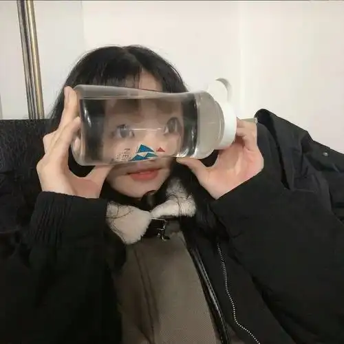 头像女生头像沙雕女头