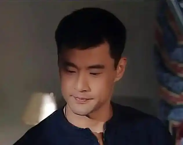 从硬汉角色,到给自己加感情戏,62岁的于荣光,更想当偶像派?