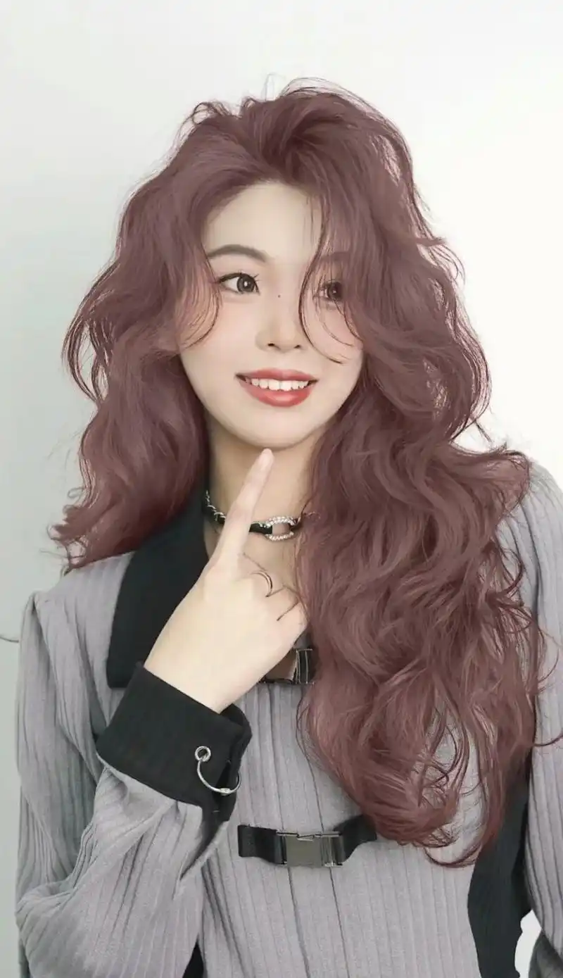 图文种草机 马上过年了,是不是想烫一款好看的发型,慵懒蓬松卷发纹理