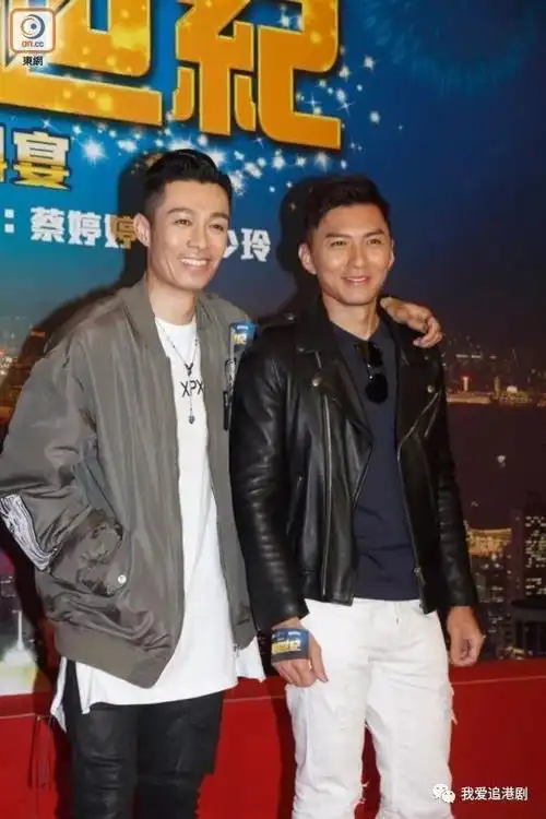 周柏豪最难忘与袁伟豪朝夕相对!