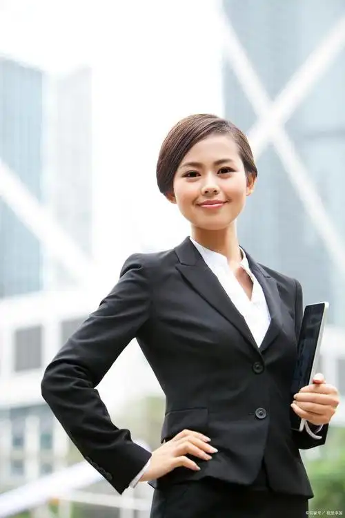 优秀的职场女性,从一开始就是这样做,得体又得分