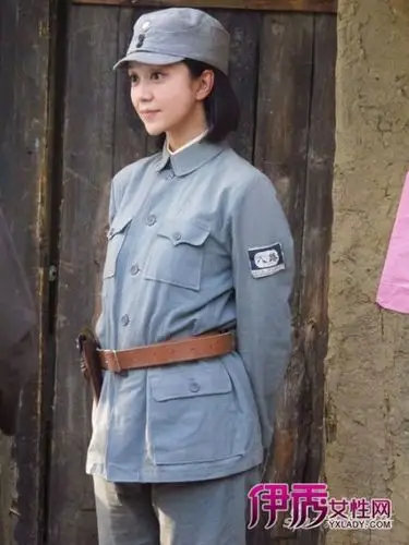 电视 内地剧 / 正文《刘伯承元帅》是丁咛出道以来首次出演女八路军